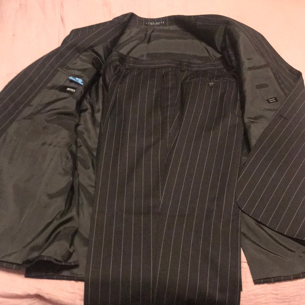 Hugo Boss - Picture 6 of 8